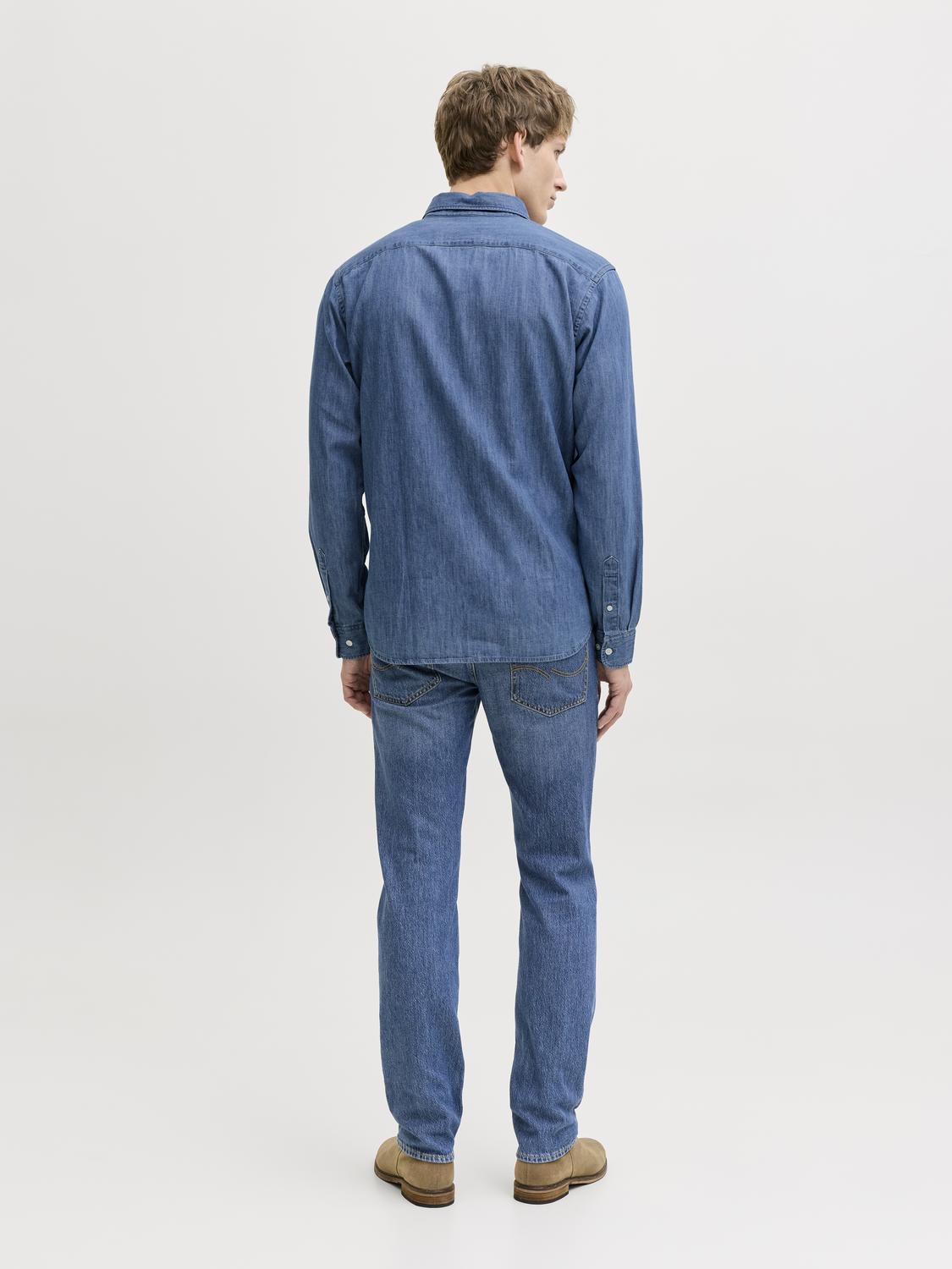 model_shot-back